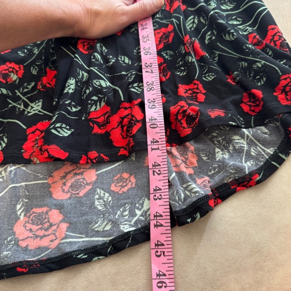 LulaRoe Carly High Low Swing Dress • size large • NWT • Black and Cream - Picture 5 of 7